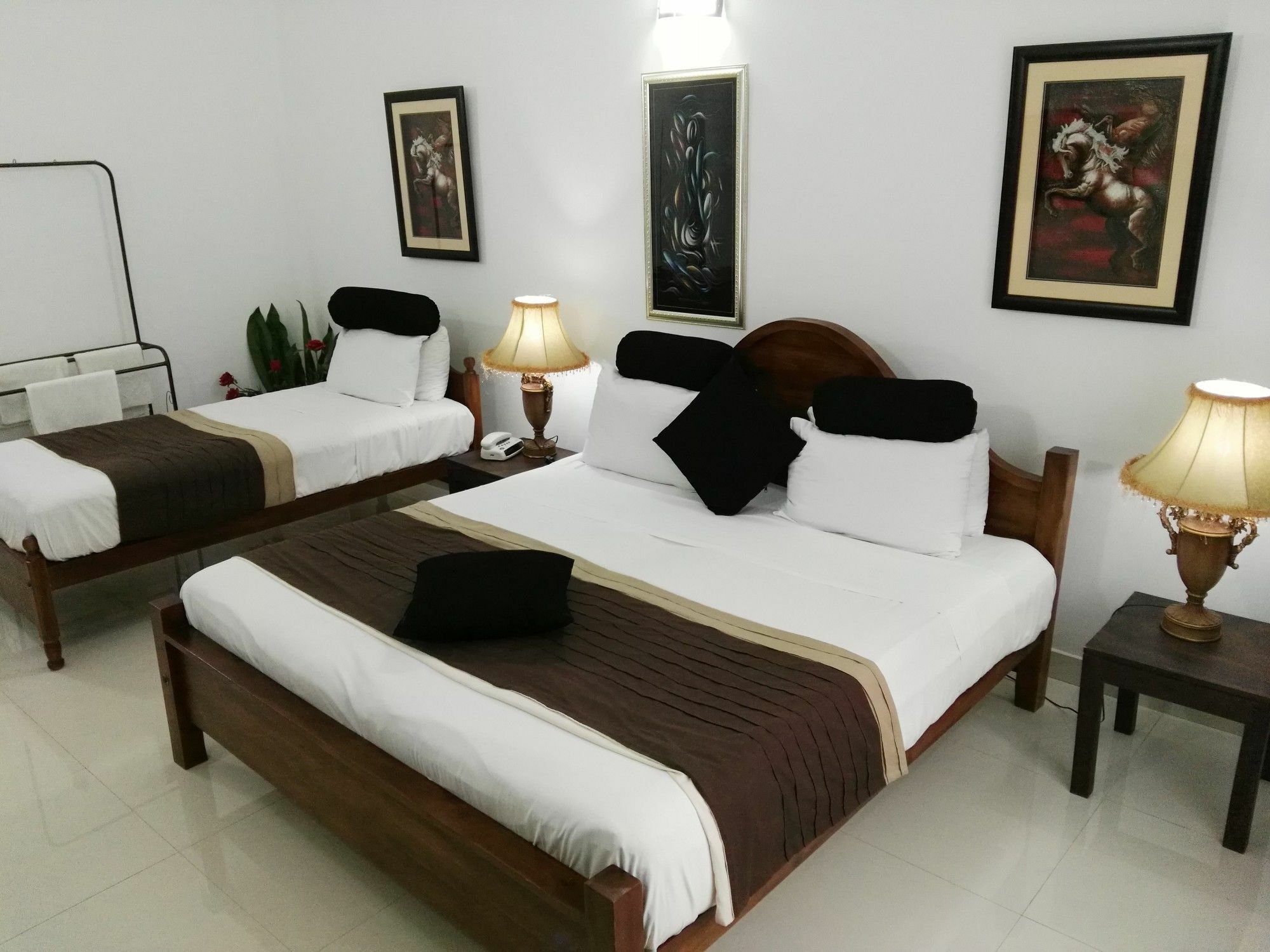 Anna Shanthi Villa Kandy Ngoại thất bức ảnh